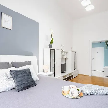 Apartament Luxury 3kk W/2kingbeds 65”tv,next Wenceslas Sq Praga