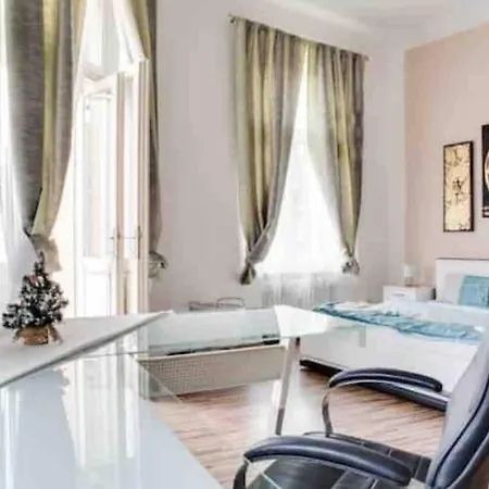 Luxury 3kk W/2kingbeds 65”tv,next Wenceslas Sq Apartament