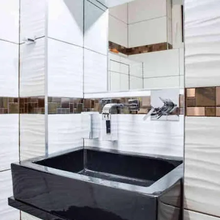 Luxury 3kk W/2kingbeds 65”tv,next Wenceslas Sq Appartement *