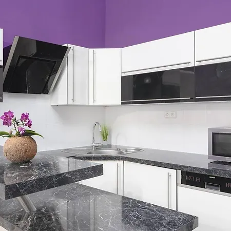 Luxury 3kk W/2kingbeds 65”tv,next Wenceslas Sq * Praga
